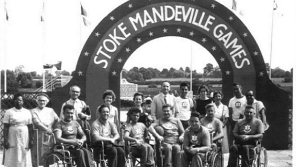 Ludwig Guttmann and wheelchair patients at the 1948 Stoke Mandeville Games.